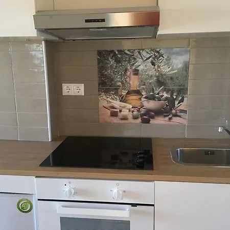 Arion Stables & Apartment *