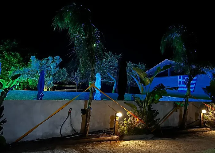 Arion Stables & Διαμέρισμα