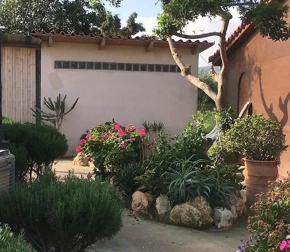 Arion Stables & * Χερσόνησος