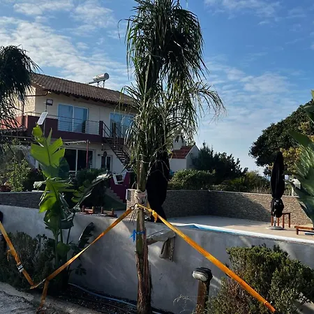 Arion Stables & Apartament *