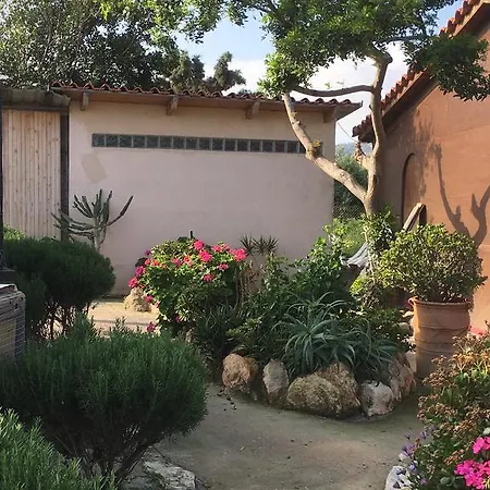 Arion Stables & * Hersonissos (Crete)