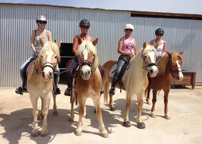 Arion Stables & דירה *